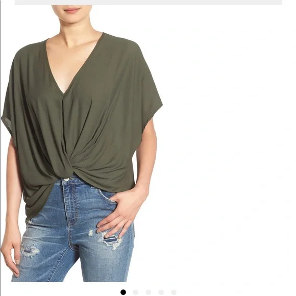 Lush Twist front Blouse - Picture 4 of 5